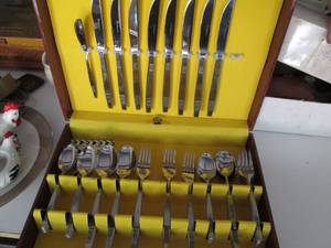 lot 113 image: Maderia Stainless Steel Tableware S...