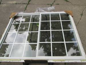lot 159 image: Jeldwin Sliding Dual Pane Window (4...