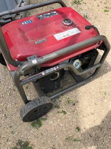 lot 39 image: Generator 5500 Generator, 5500 Running Watts, 6875 Starting Watts
