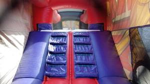 lot 19 image: Inflatable Fire Truck Wet Or Dry Slide Combo Water Slide