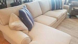 lot 1 image: Ethan Allen Bennett 2 pc Sectional with Chaise