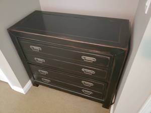 lot 22 image: Ethan Allen Ming File Cabinet