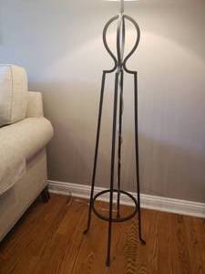 lot 40 image: Pottery Barn Black Iron Floor Lamp