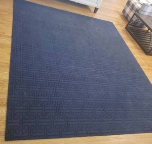 lot 50 image: Ethan Allen Blue Wool Area Rug in a Greek Key Pattern 8 x 10