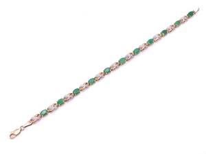 lot 26 image: Beautiful Natural Colombian Emerald and Diamond Estate Tennis Bracelet in Yellow Gold $3075