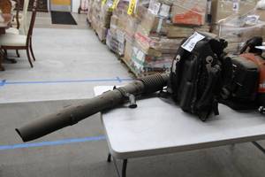 lot 48 image: Husqvarna RedMax Hip-Mounted Throttle Backpack Leaf Blower 206  mph 908 cfm 76 cc Gas 2-Stroke EBZ8500