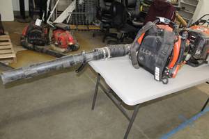 lot 42 image: Echo Hip-Mounted Throttle Backpack Leaf Blower 234 mph 756 cfm 63.3 cc Gas 2-Stroke PB-770H