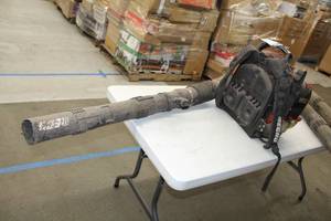 lot 52 image: Echo Hip-Mounted Throttle Backpack Leaf Blower 234 mph 756 cfm 63.3 cc Gas 2-Stroke PB-770H