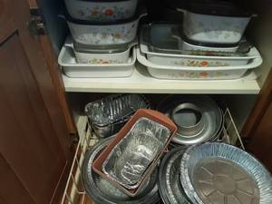 lot 37 image: Contents Of 5 Kitchen Drawers & Cupboard-Pyrex Casseroles & More
