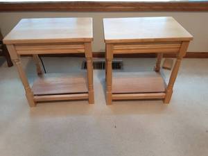 lot 51 image: Pair Of Side Tables 16x11x17