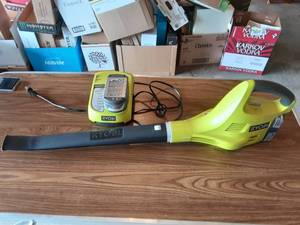 lot 85 image: Ryobi 18 Volt Electric Leaf Blower With Battery Pack & Charger