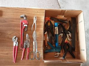 lot 97 image: Assorted Hand Tools