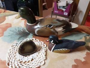 lot 127 image: Agate & Decoys