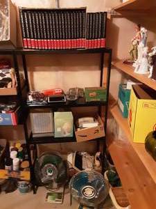 lot 182 image: Shelf Unit & Contents