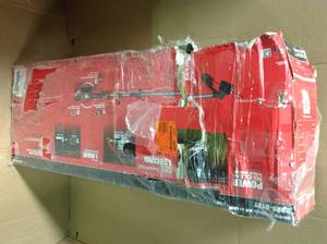 lot 50 image: MILWAUKEE M18 FUEL 18-Volt Lithium-Ion Brushless Cordless String Trimmer with QUIK-LOK Attachment Capability and Battery in good condition