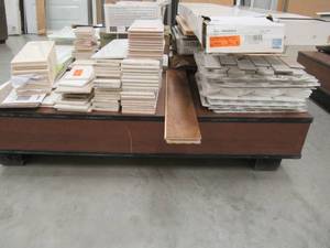 WHOLESALE  PALLET OF MISCELLANEOUS FLOORING AND WALL TILE