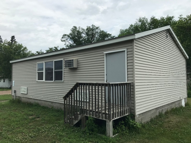 Houses to be moved (WaubunOgema MN School District) KBID