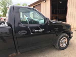 lot 3 image: 2002 Ford F150