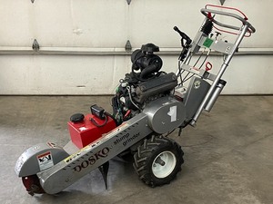 lot 2 image: Dosko Commercial Stump Grinder
