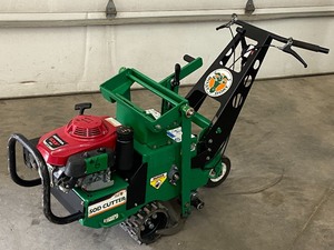 lot 6 image: Billy Goat SC180H  Sod Cutter