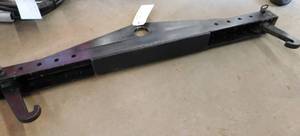 lot 20 image: Insulated 44.5 Battery Bar and Battery Tar
