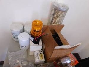 lot 31 image: Filters, New Strobe Light, Coils & Carbs, Tune Up & Key Switches