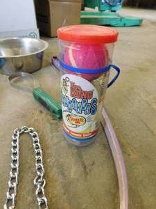 lot 56 image: Dog Supplies