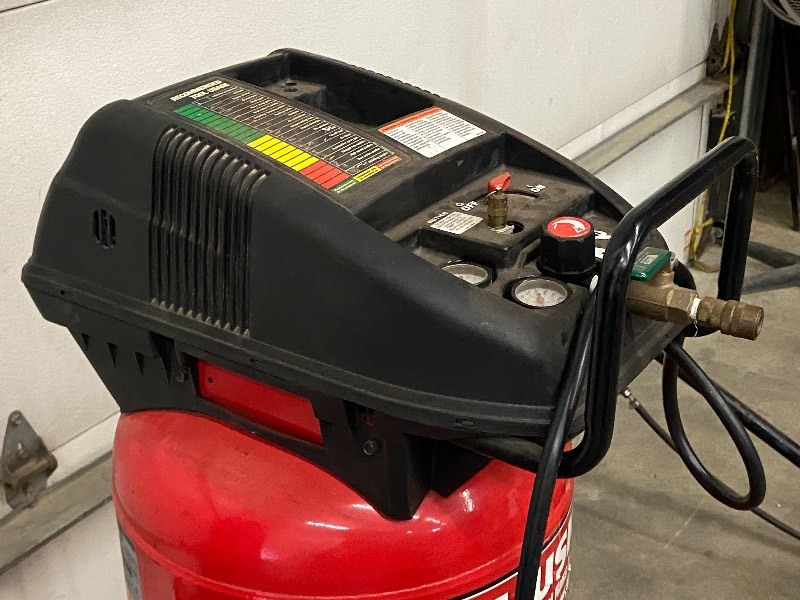 Husky 5.5 hp 32 deals gallon air compressor