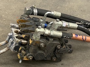 lot 31 image: Commercial Hydraulic Valve Control