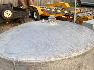 lot 5 image: Commercial Bulk-Fuel Tank