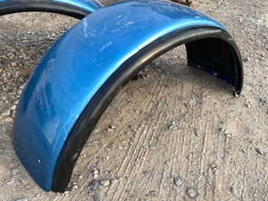 lot 11 image: Pair Of Fiberglass Truck Wheel Fenders