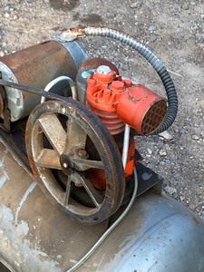 lot 13 image: 34HP Air Compressor