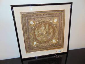 lot 114 image: Vintage Burmese Kalaga Jeweled Myanmar Thai  Tapestry 3 dimmensional Gold on Black Framed 32 x 32 x 2