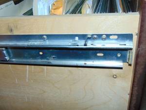 lot 119 image: Walnut File cabinet 2 drawer 36 x 20 x 28