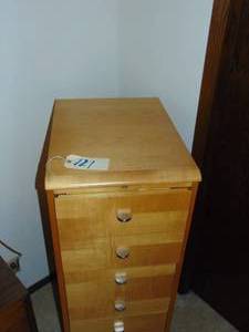 lot 121 image: 3 drawer file cabinet 17 x 22 wood