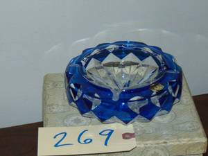 lot 269 image: Vintage Val Saint Lambert Vsl Crystal Cut To Clear Ashtray blue overlay crystal cut