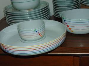 lot 309 image: 48 Pieces Harmony Block  china by Vista Alegre made in Portugal