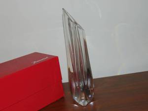 lot 315 image: New in Original Box Baccarat vase French crystal 12