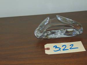 lot 322 image: Vintage Baccarat French Crystal  art glass Triangular Ashtray  7 x 7