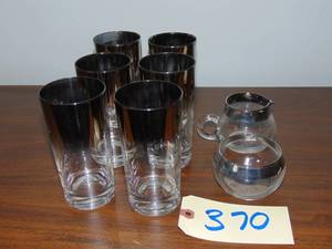 lot 370 image: Set of 6 Vintage Set of OMBRE Mercury Fade Glasses,Mercury Fade Highball Tumbler Glasses, Mid Century Modern Barware and cream and sugar