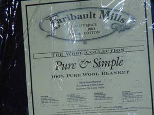 lot 397 image: Blanket King, Blue 100% virgin wool Faribault Woolen Mills New