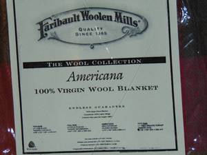 lot 402 image: King Blanket Faribault Woolen Mills Plaid 100% virgin wool New