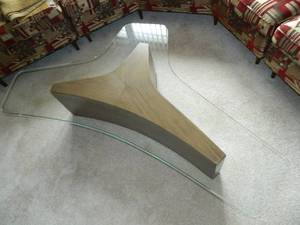 lot 5 image: Noguchi style coffee table  65 x 32