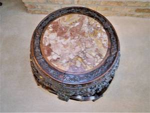 lot 64 image: 19th Century Chinese Hardwood Barrell Garden Seat