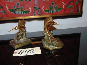 lot 448 image: 2 Vintage Brass bookends