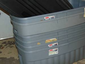 lot 462 image: 6 large storage tubs with lids