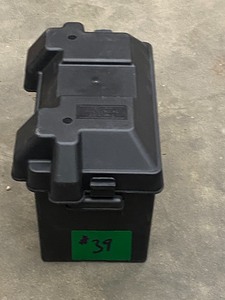 14 Marine Lidded Battery Box