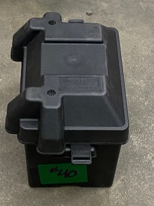 12 Marine Lidded Battery Box