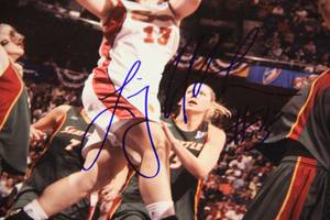 Lindsay Whalen 8x10 Autograph Photo Lot  2 Photos