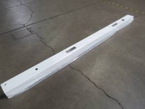 lot 50 image: Veranda Anderson 5 in. x 5 in. x 9 ft. White Vinyl Fence End Post, 73040111 - NEW